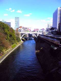 東京は今日も青空