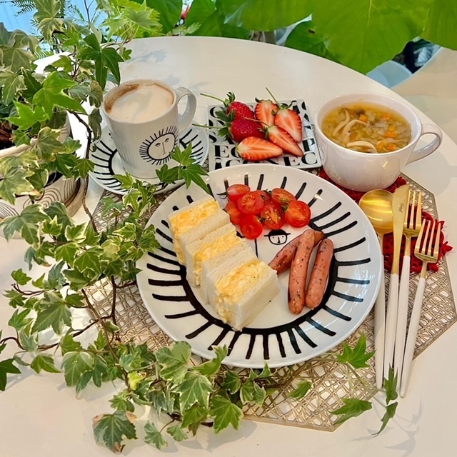 朝ごはん☕️🍞